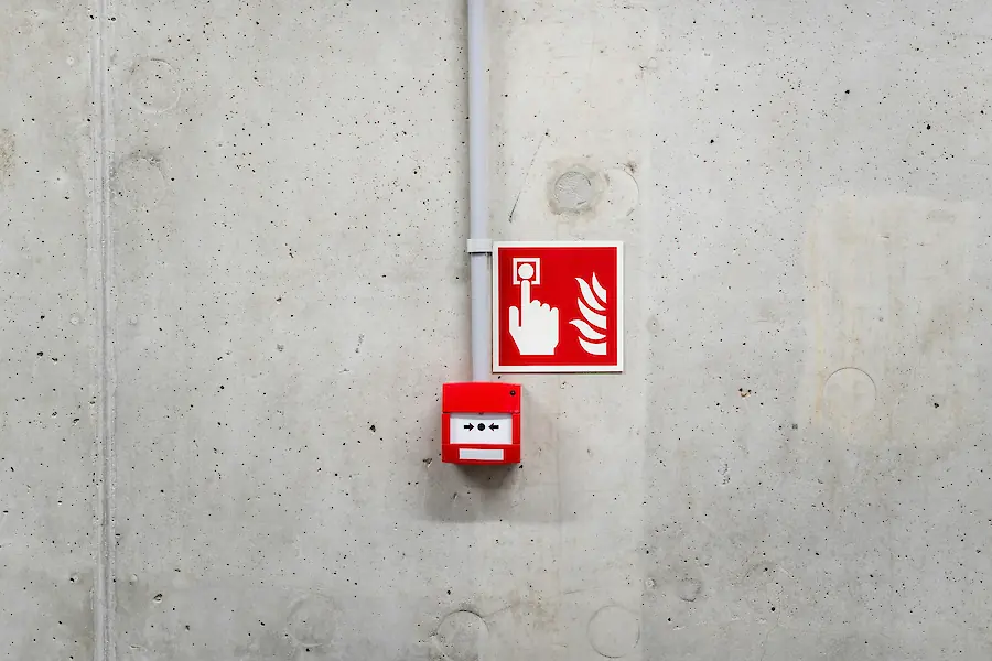 Fire alarm.. Photo by Jakub Żerdzicki, Unsplash.